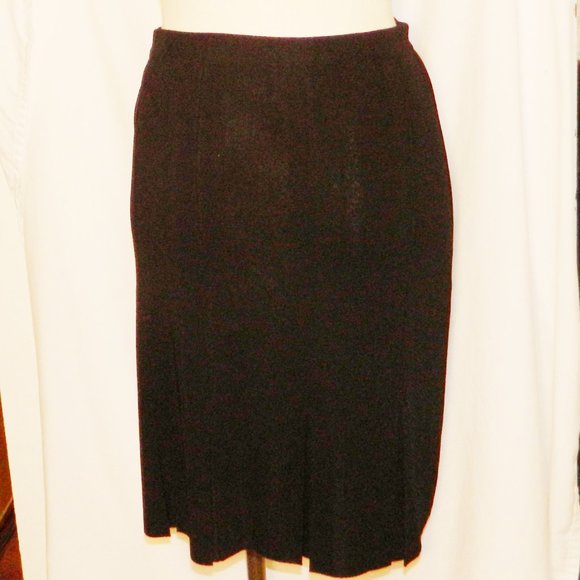 Exclusively Misook Black Knit Skirt Bottom Pleats - Picture 1 of 3